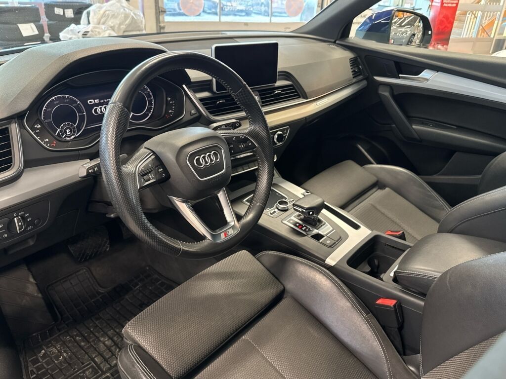 Audi Q5 2020 Sininen
