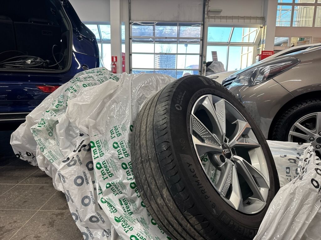 Audi Q5 2020 Sininen