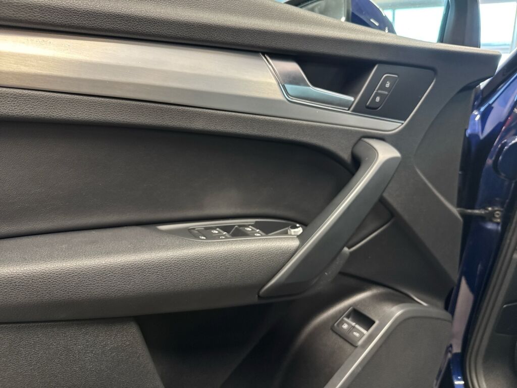 Audi Q5 2020 Sininen