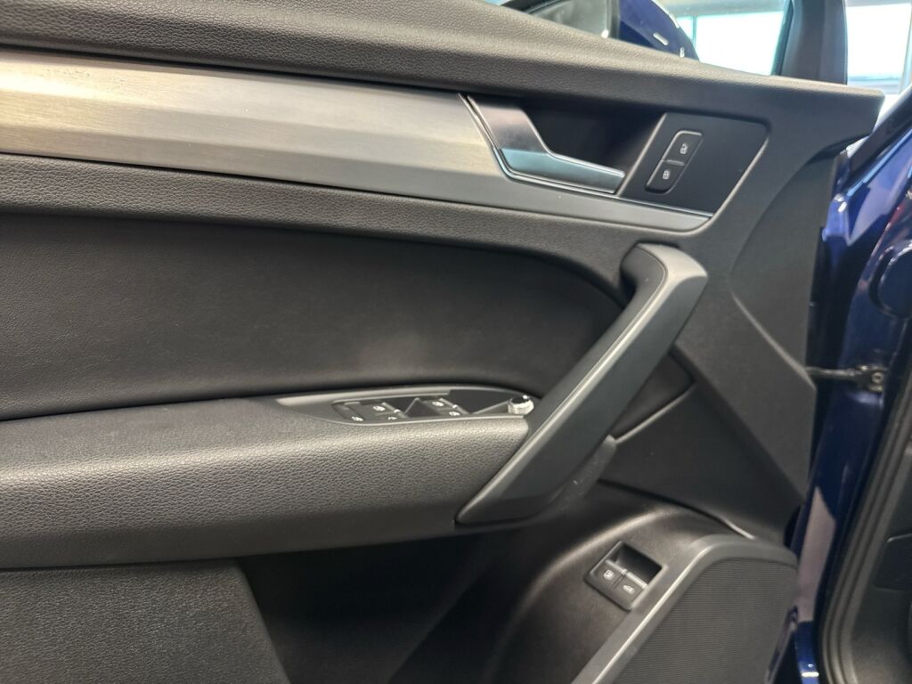 Audi Q5 2020 Sininen