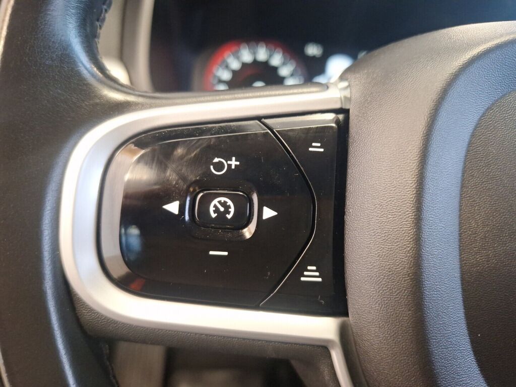 Volvo S90 2018 Musta