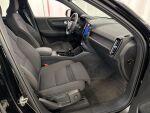 Volvo XC40 2023 Musta