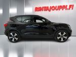 Volvo XC40 2023 Musta