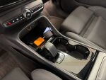 Volvo XC40 2023 Musta
