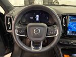 Volvo XC40 2023 Musta