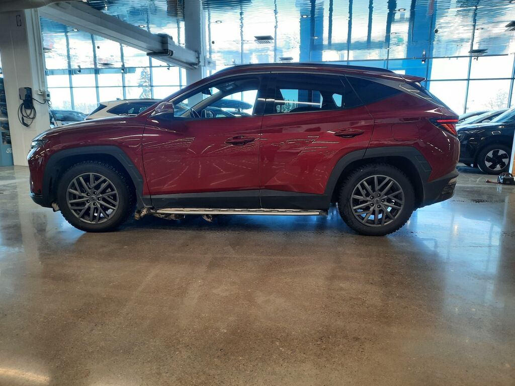 Hyundai Tucson 2023 Punainen