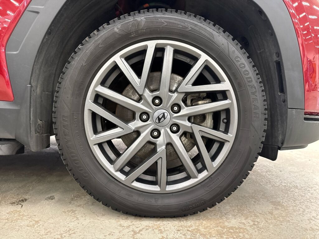 Hyundai Tucson 2023 Punainen