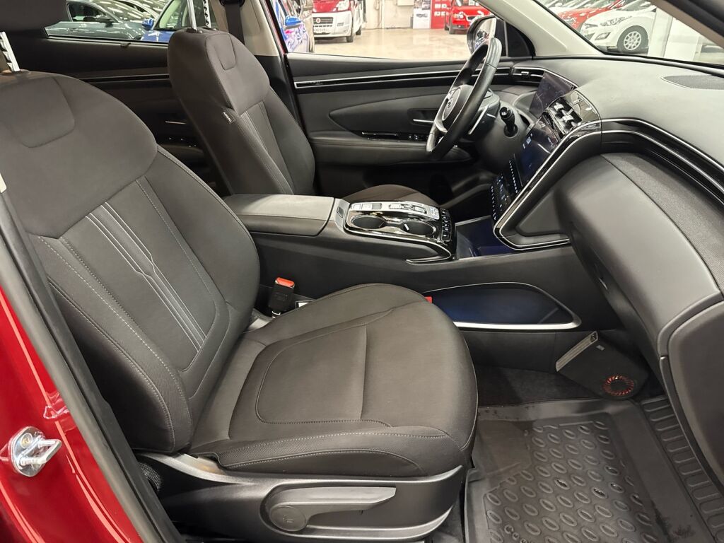 Hyundai Tucson 2023 Punainen