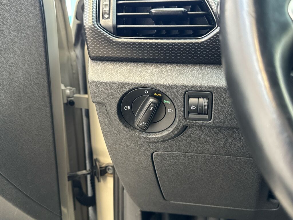 Volkswagen T-Cross 2023 Harmaa