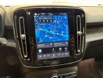 Volvo XC40 2023 Musta