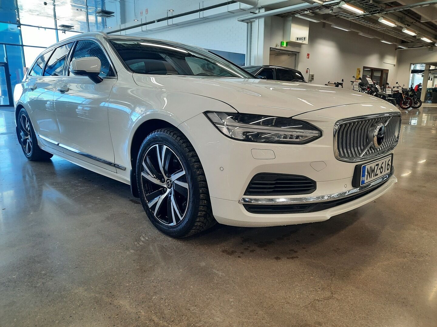 Volvo V90