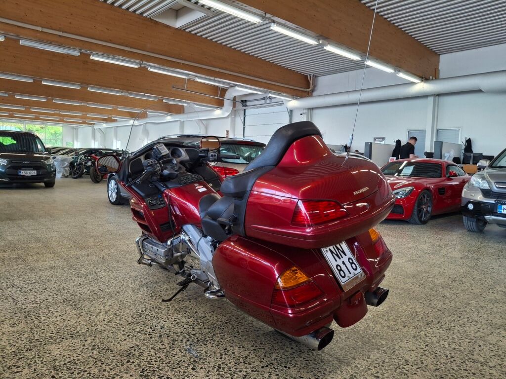 Honda GL 2001 Punainen