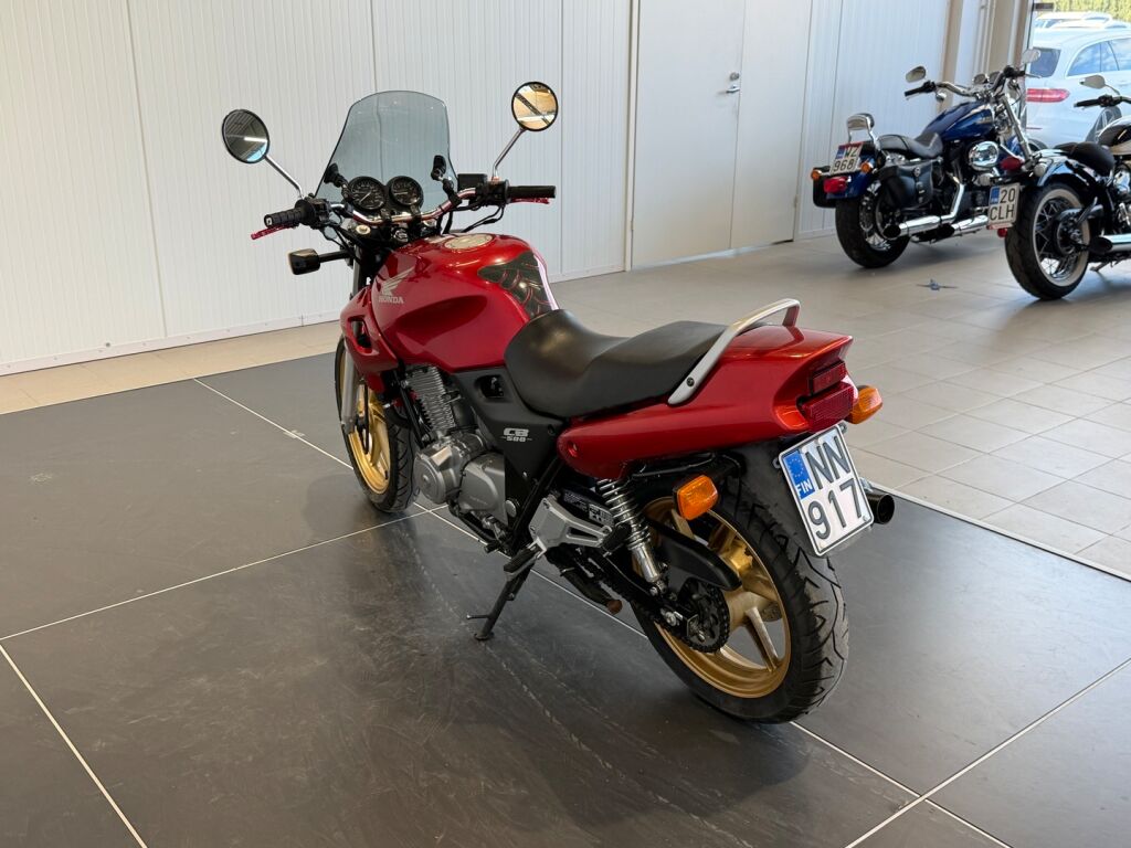 Honda CB 2002 