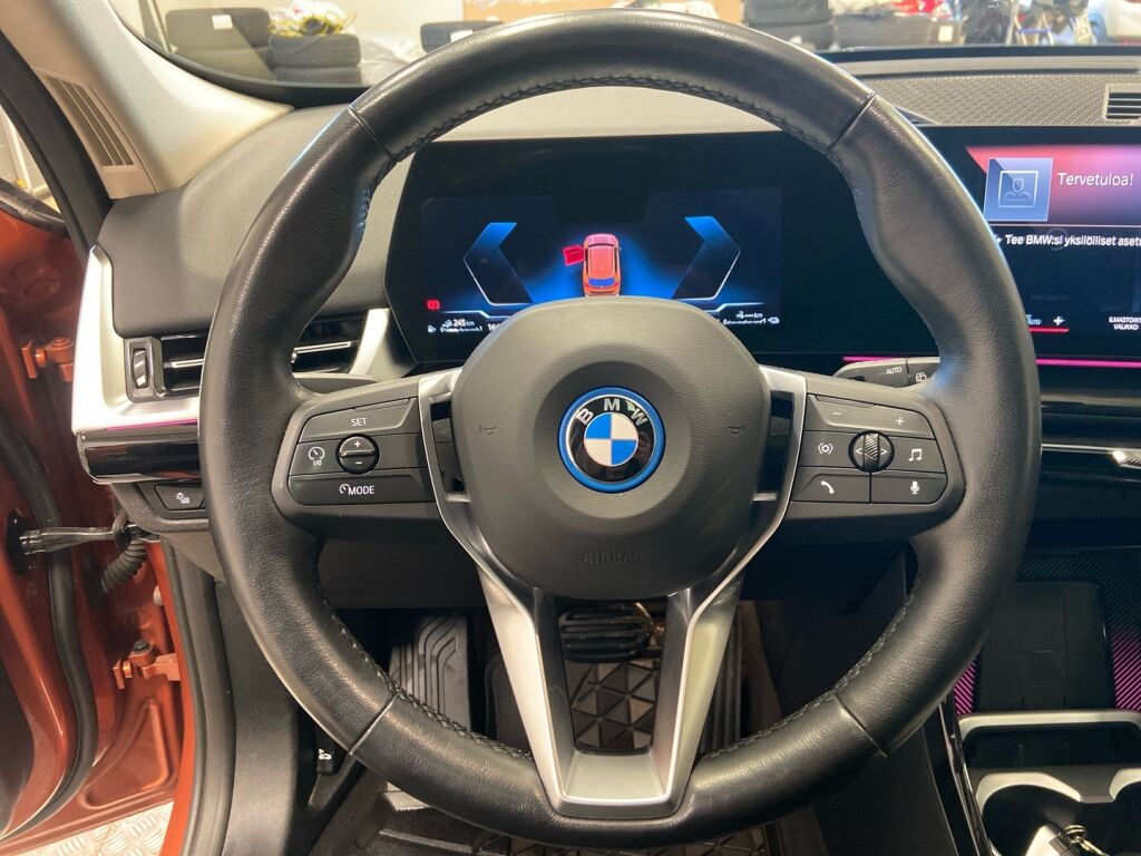 BMW X1 2023 Oranssi