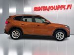 BMW X1 2023 Oranssi
