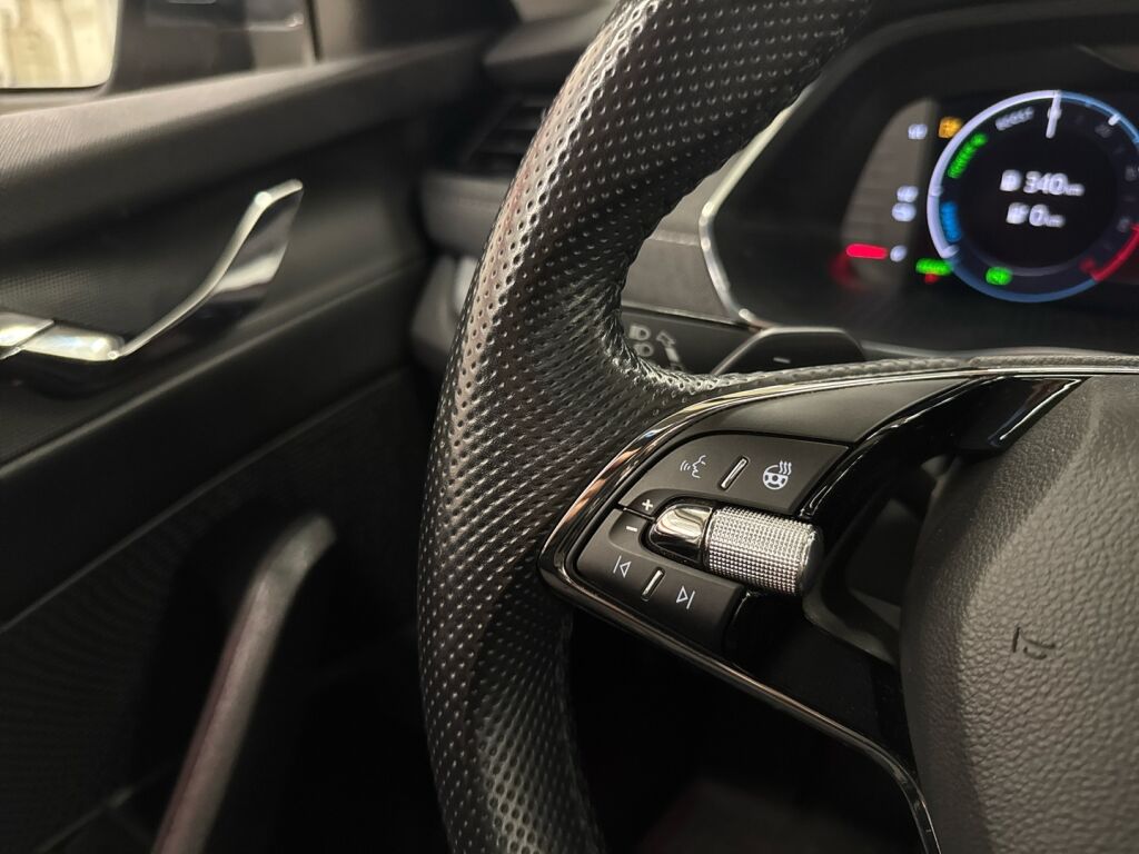 Skoda Octavia 2020 Harmaa