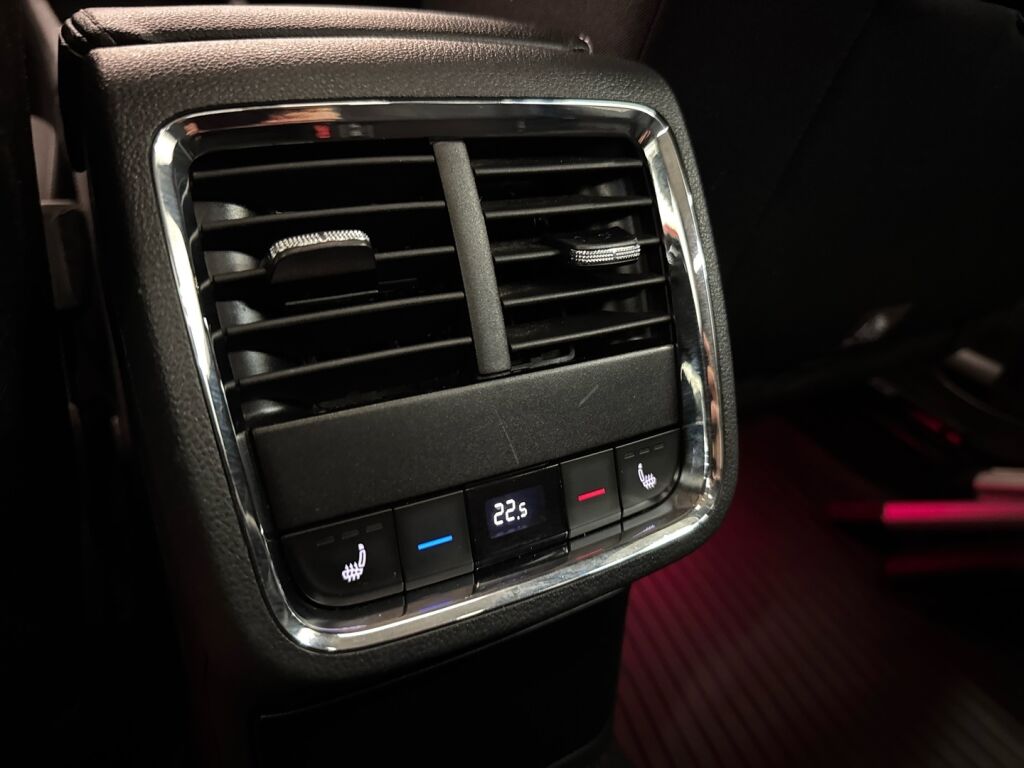 Skoda Octavia 2020 Harmaa