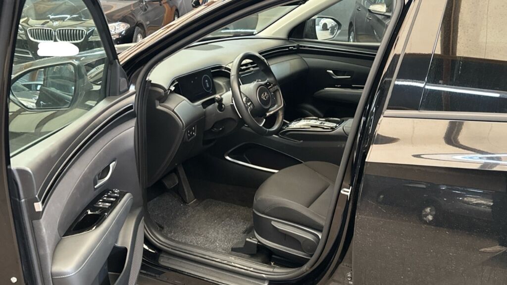 Hyundai Tucson 2023 Musta