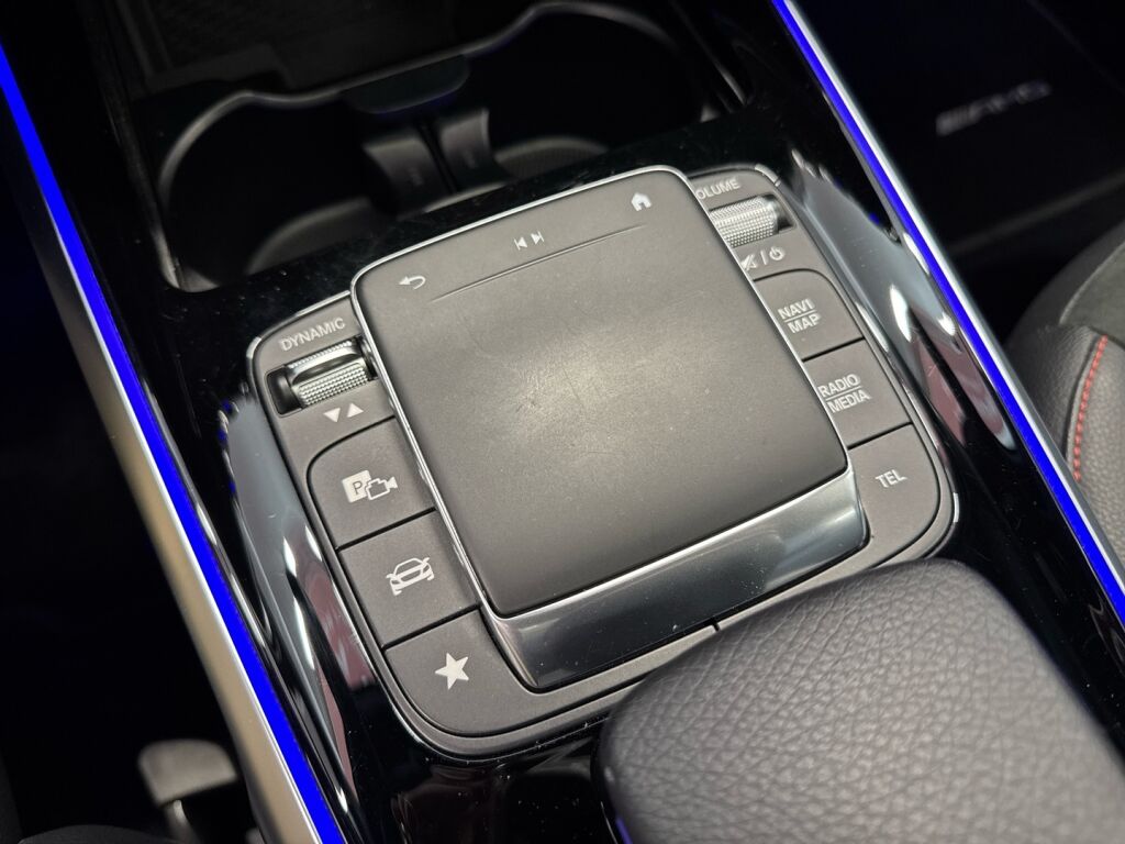 Mercedes-Benz EQB 2023 Musta