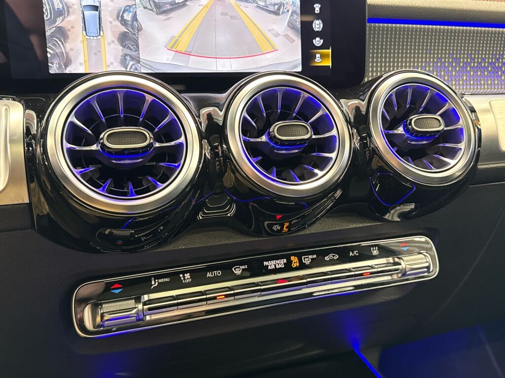 Mercedes-Benz EQB 2023 Musta