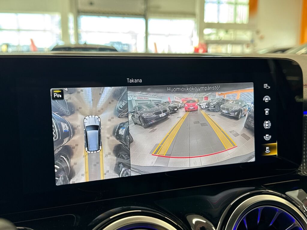 Mercedes-Benz EQB 2023 Musta