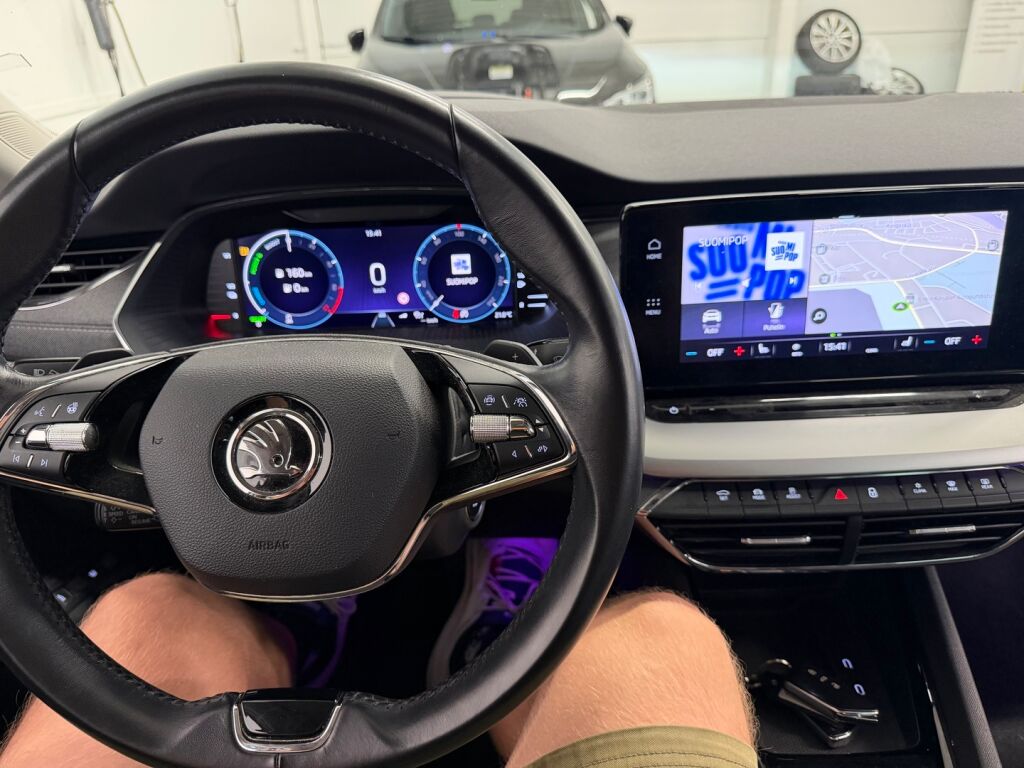 Skoda Octavia 2021 Valkoinen
