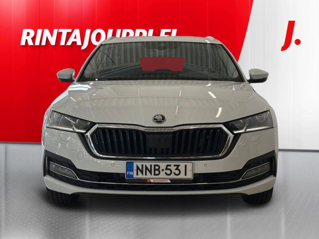 Skoda Octavia 2021 Valkoinen