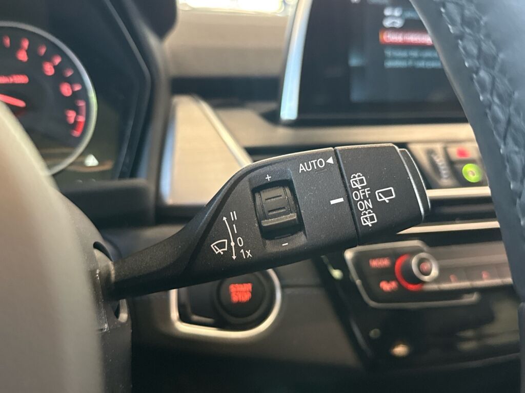 BMW 225 2017 Valkoinen