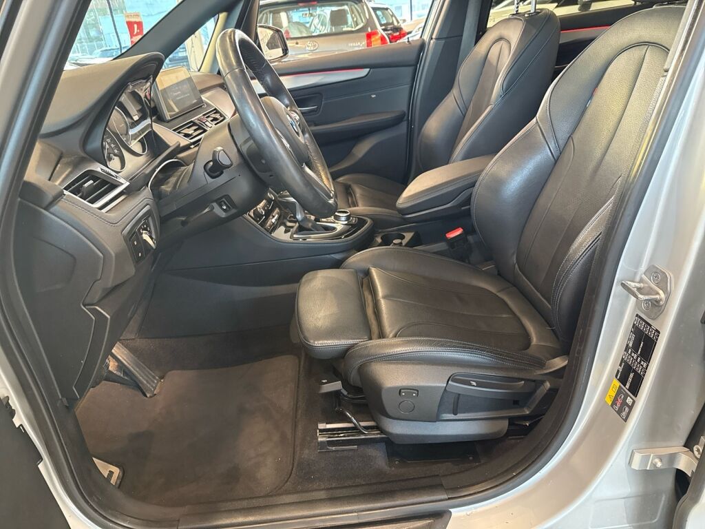 BMW 225 2017 Valkoinen