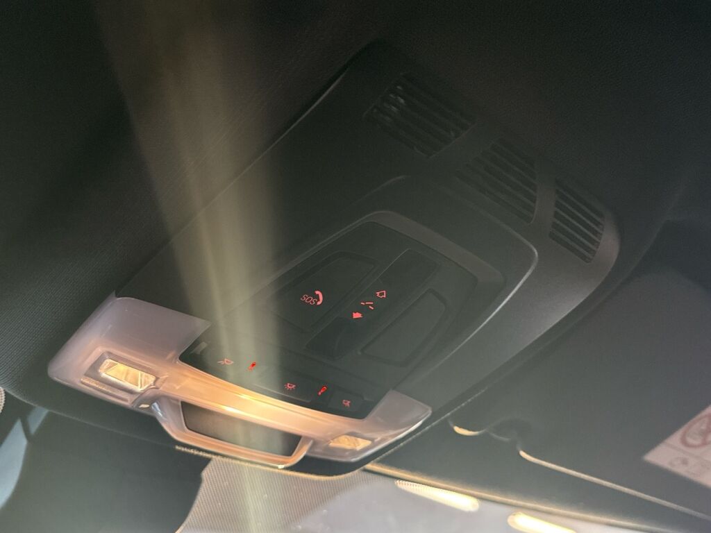 BMW 225 2017 Valkoinen