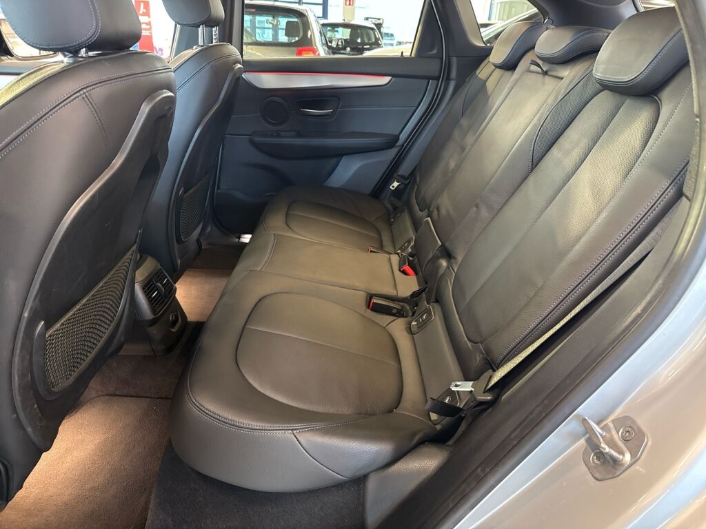 BMW 225 2017 Valkoinen