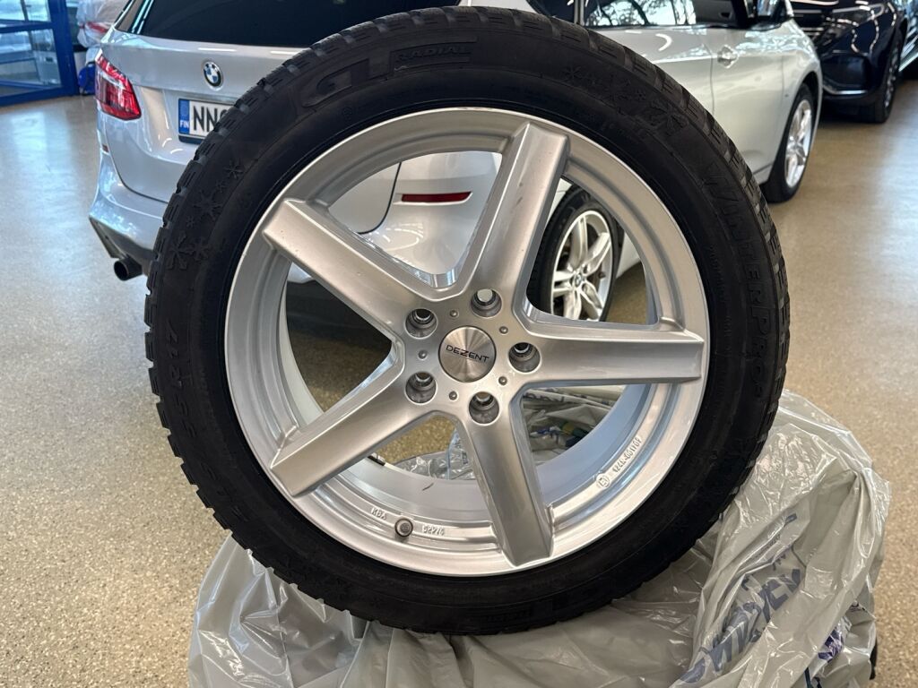 BMW 225 2017 Valkoinen