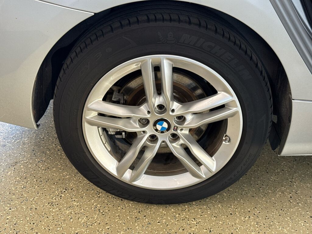 BMW 225 2017 Valkoinen