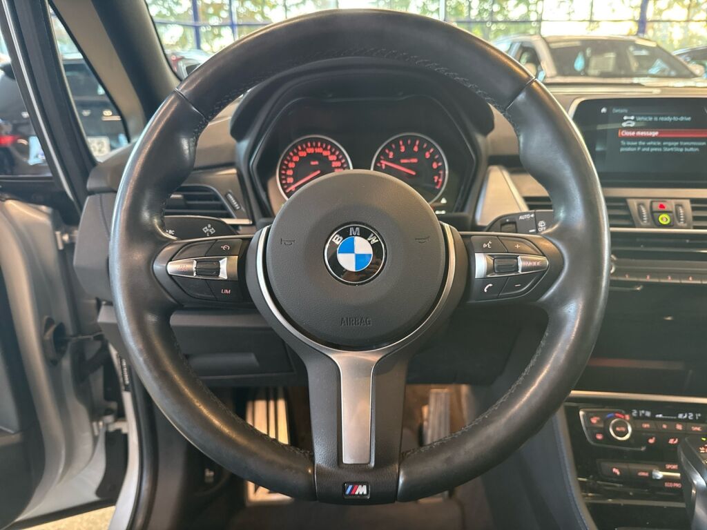 BMW 225 2017 Valkoinen