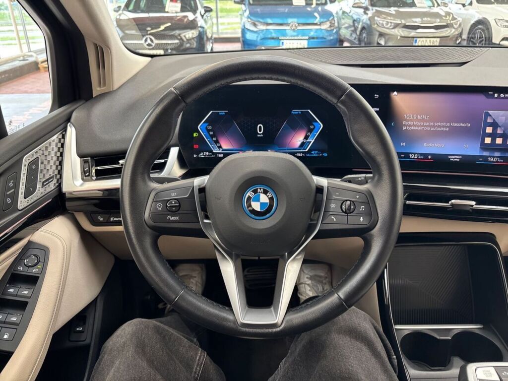 BMW 230 2023 Musta