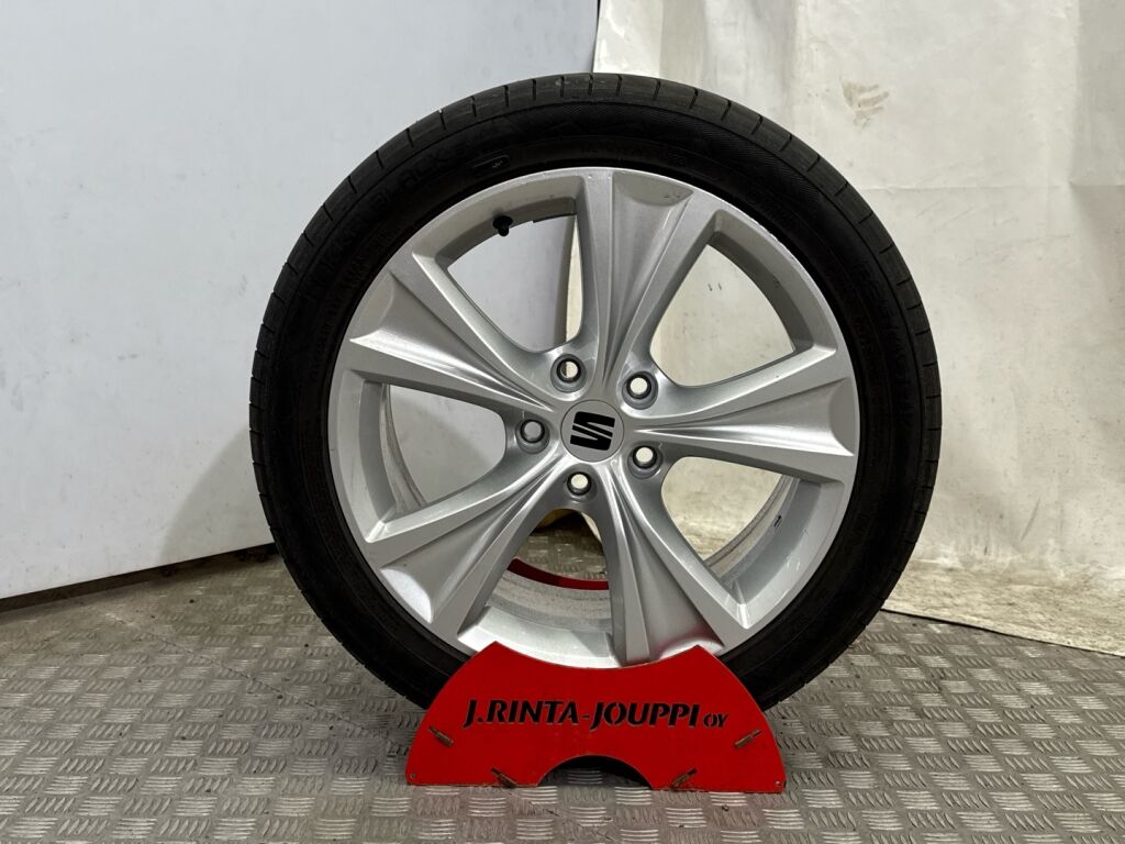 Seat Leon 2021 Musta