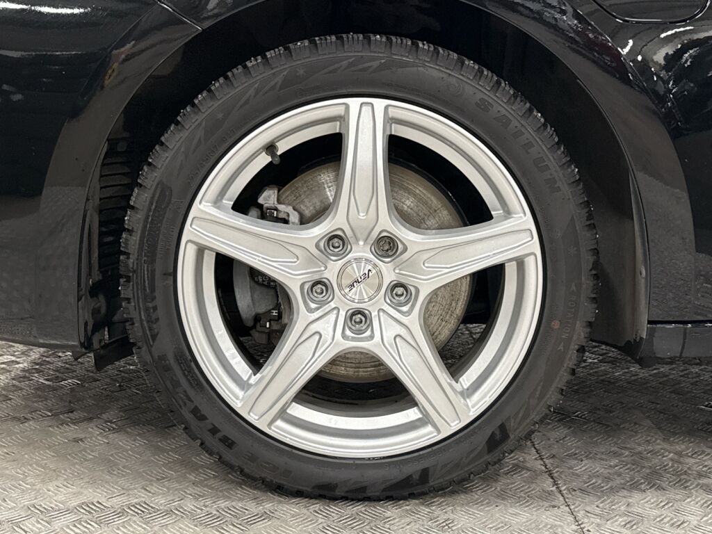 Seat Leon 2021 Musta