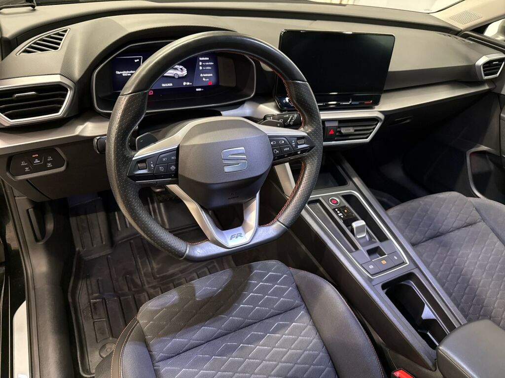 Seat Leon 2021 Musta