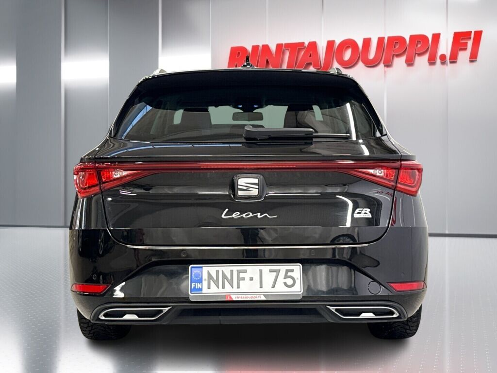 Seat Leon 2021 Musta