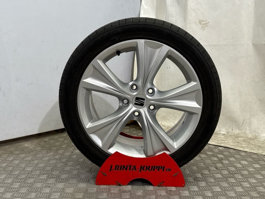 Seat Leon 2021 Musta