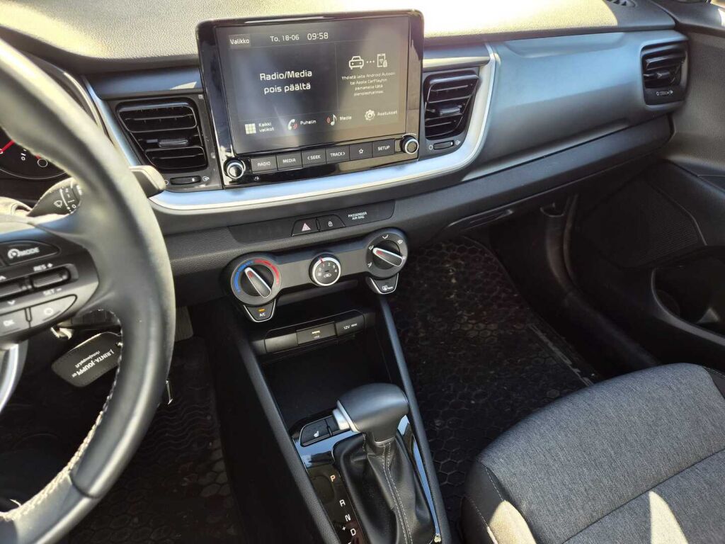 Kia Stonic 2024 Harmaa