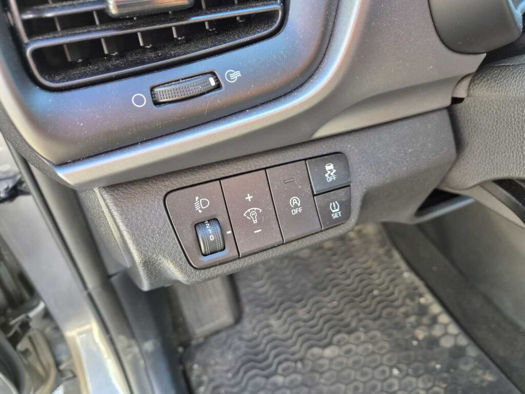 Kia Stonic 2024 Harmaa