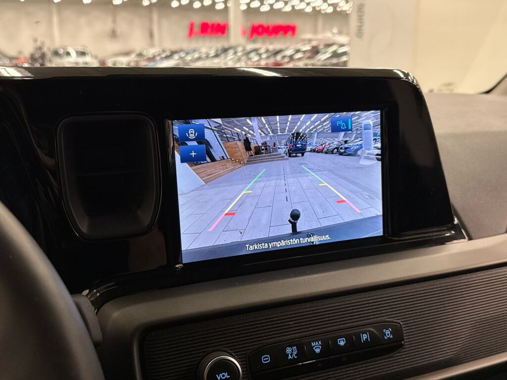 Ford Transit Courier 2024 Vihreä