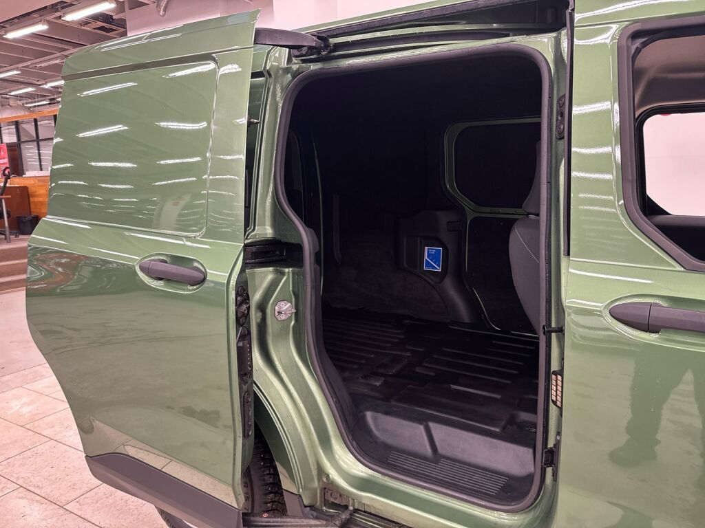 Ford Transit Courier 2024 Vihreä