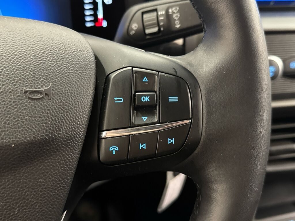 Ford Transit Courier 2024 Vihreä