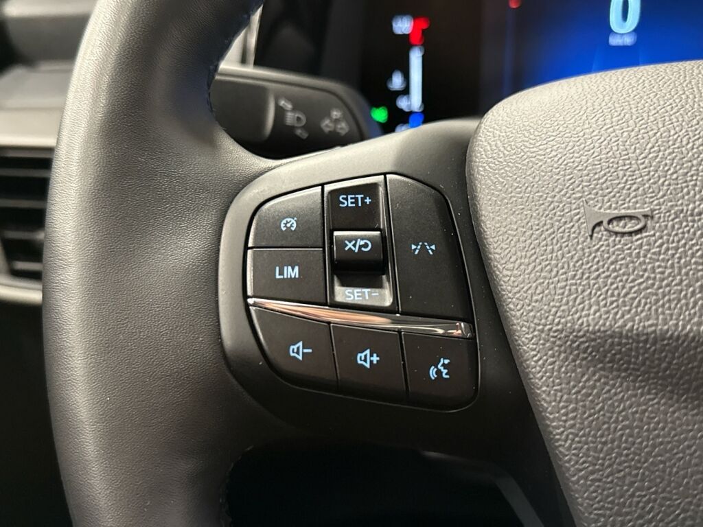 Ford Transit Courier 2024 Valkoinen