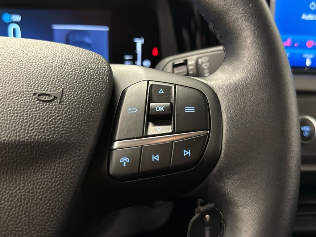 Ford Transit Courier 2024 Valkoinen