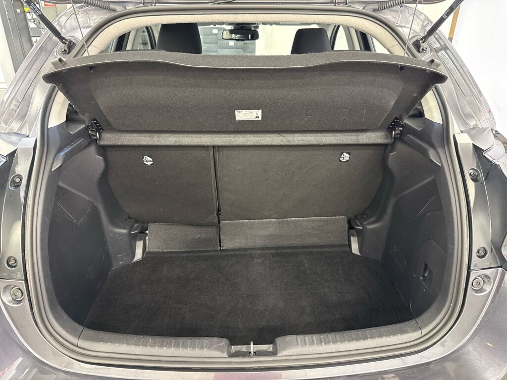 Toyota Yaris 2024 Harmaa