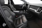 Volvo V60 2020 Musta