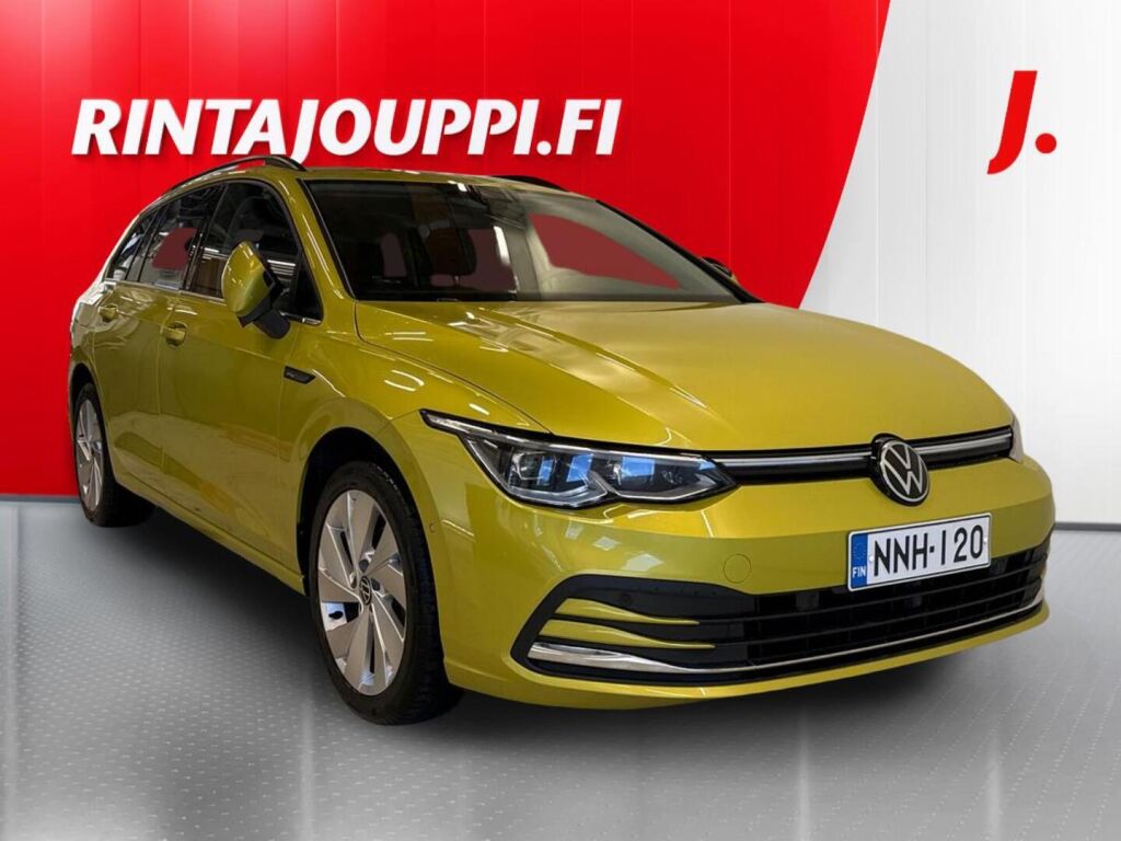 Volkswagen Golf 2024 Keltainen